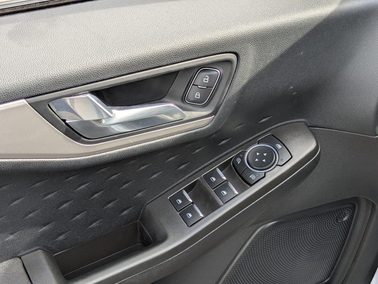 2020 Ford ESCAPE SUV