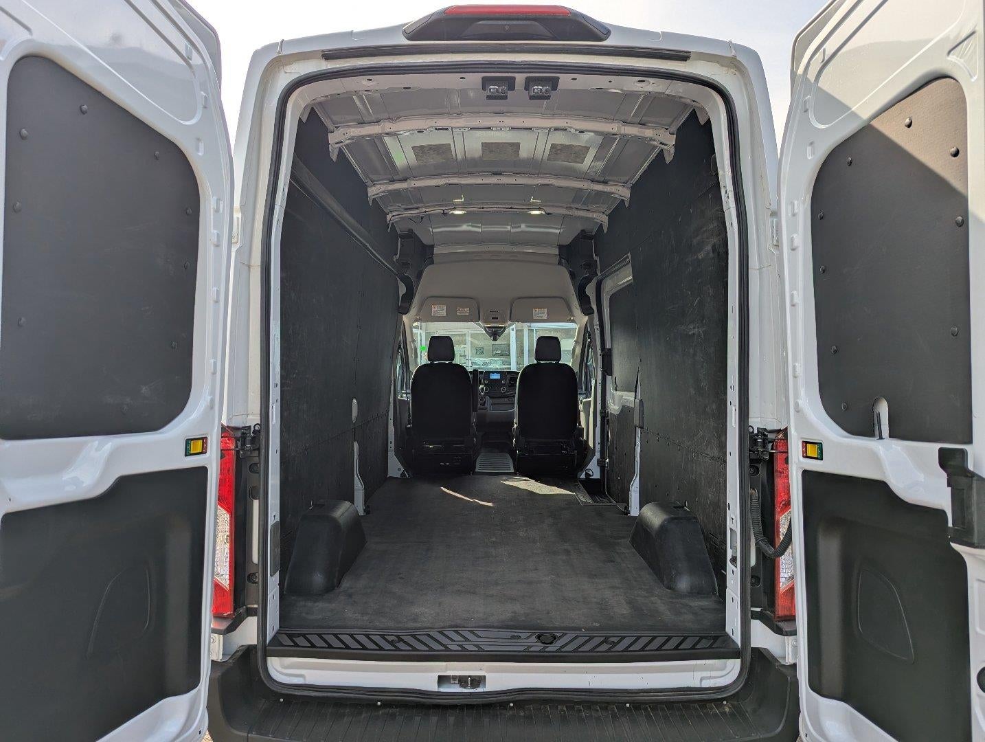 2025 Ford Transit 250