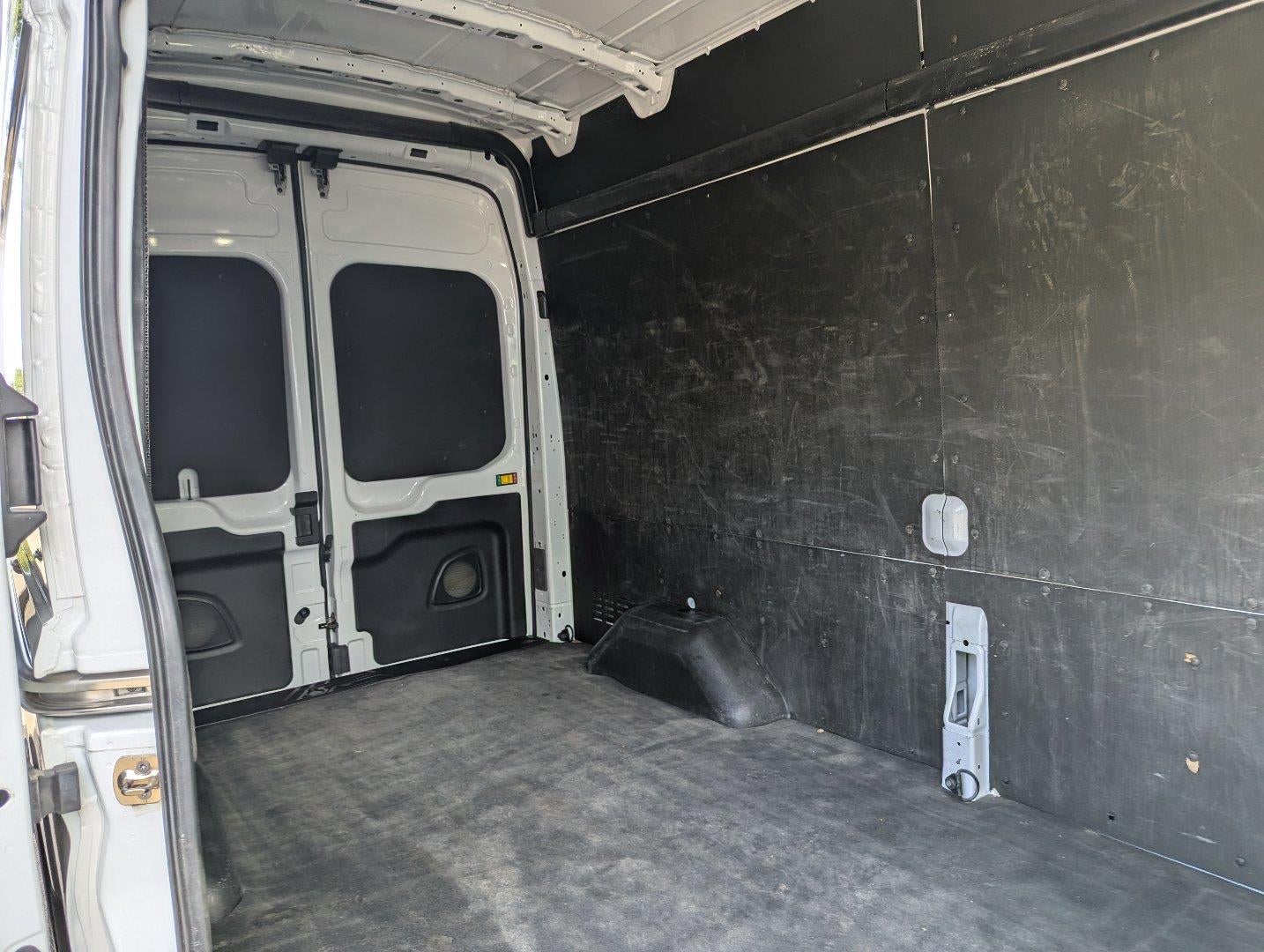 2025 Ford Transit 250