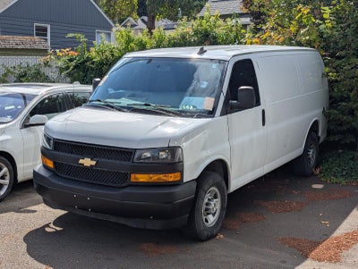 2022 Chevrolet Express Cargo Van RWD 2500 135