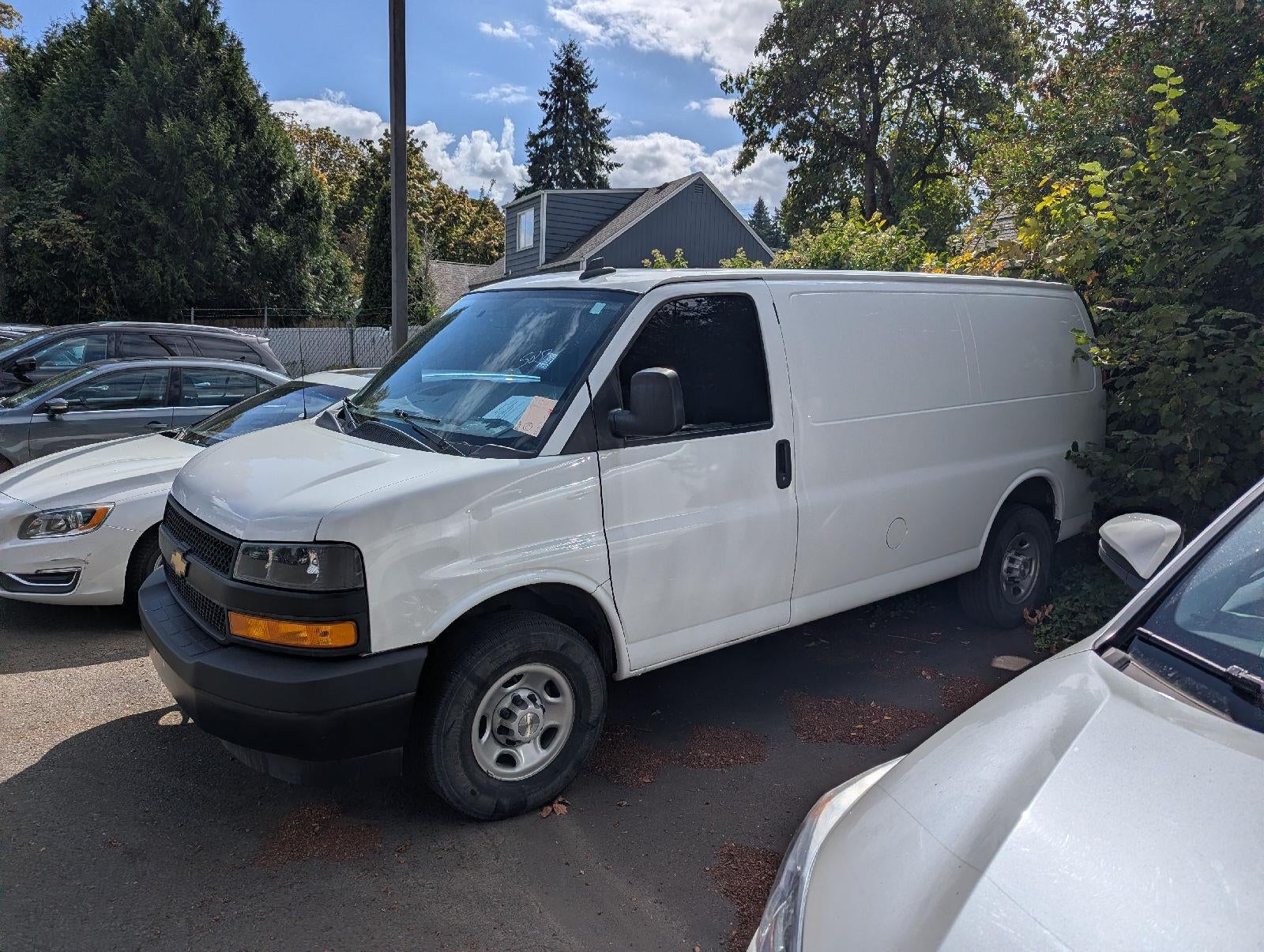 2022 Chevrolet Express Cargo Van RWD 2500 135