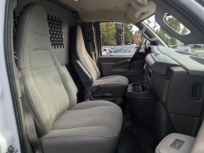 2022 Chevrolet Express Cargo Van RWD 2500 135