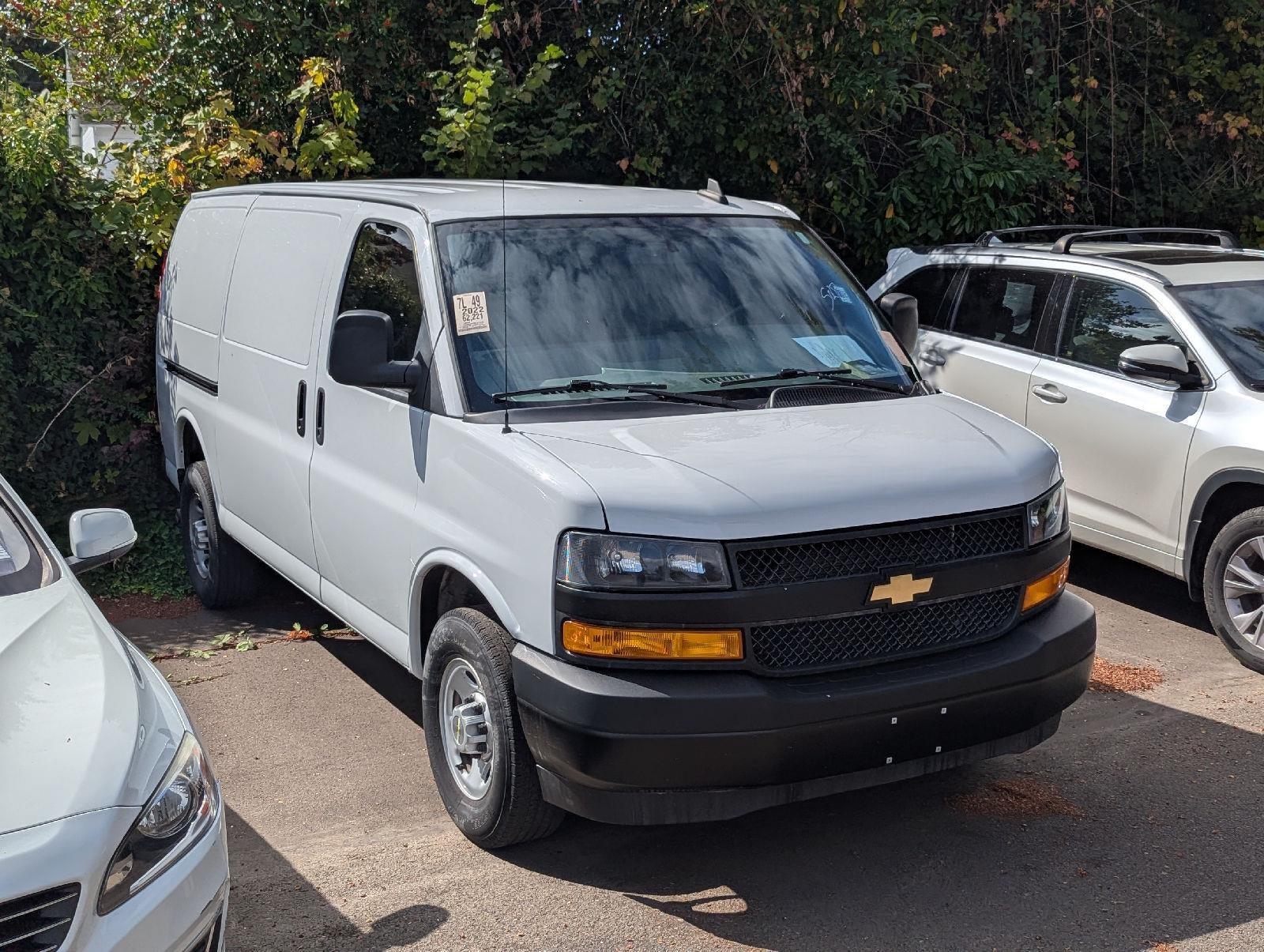 2022 Chevrolet Express Cargo Van RWD 2500 135