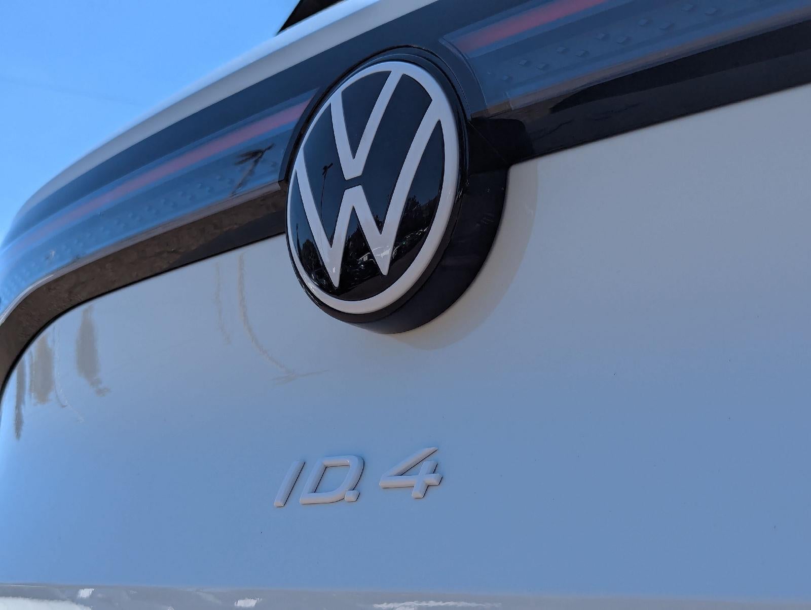 2023 Volkswagen ID.4 Pro