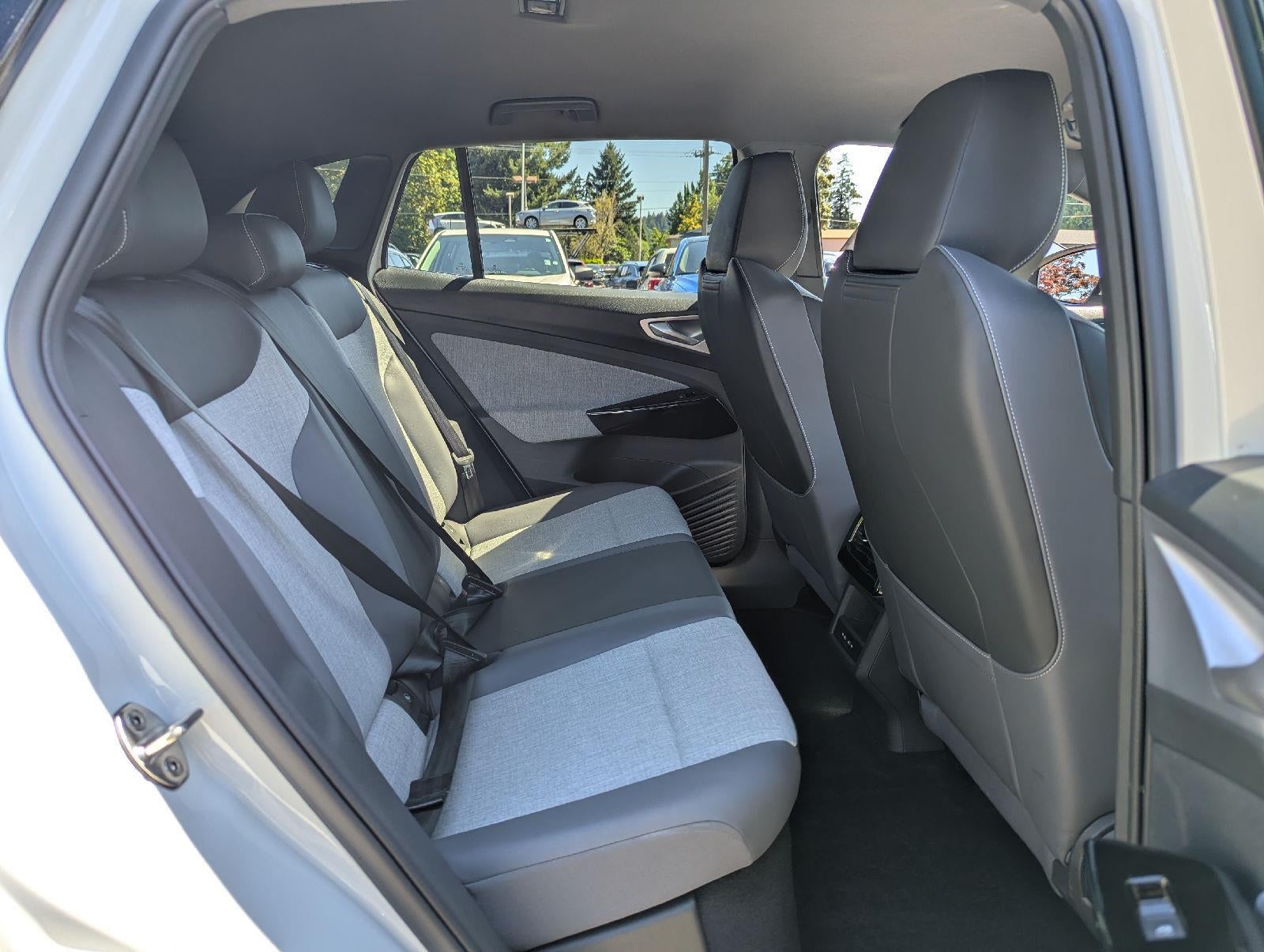 2023 Volkswagen ID.4 Pro