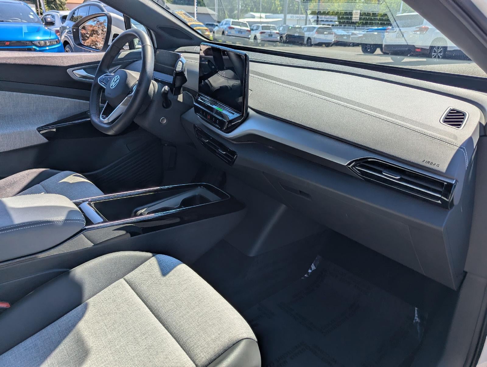 2023 Volkswagen ID.4 Pro