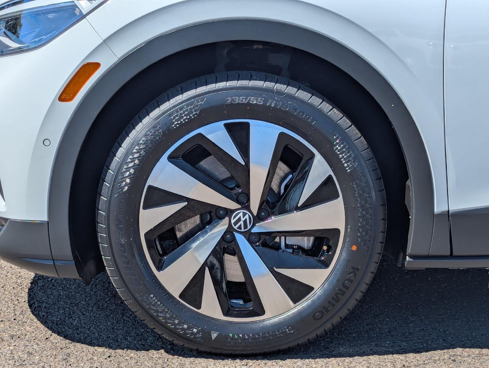 2023 Volkswagen ID.4 Pro