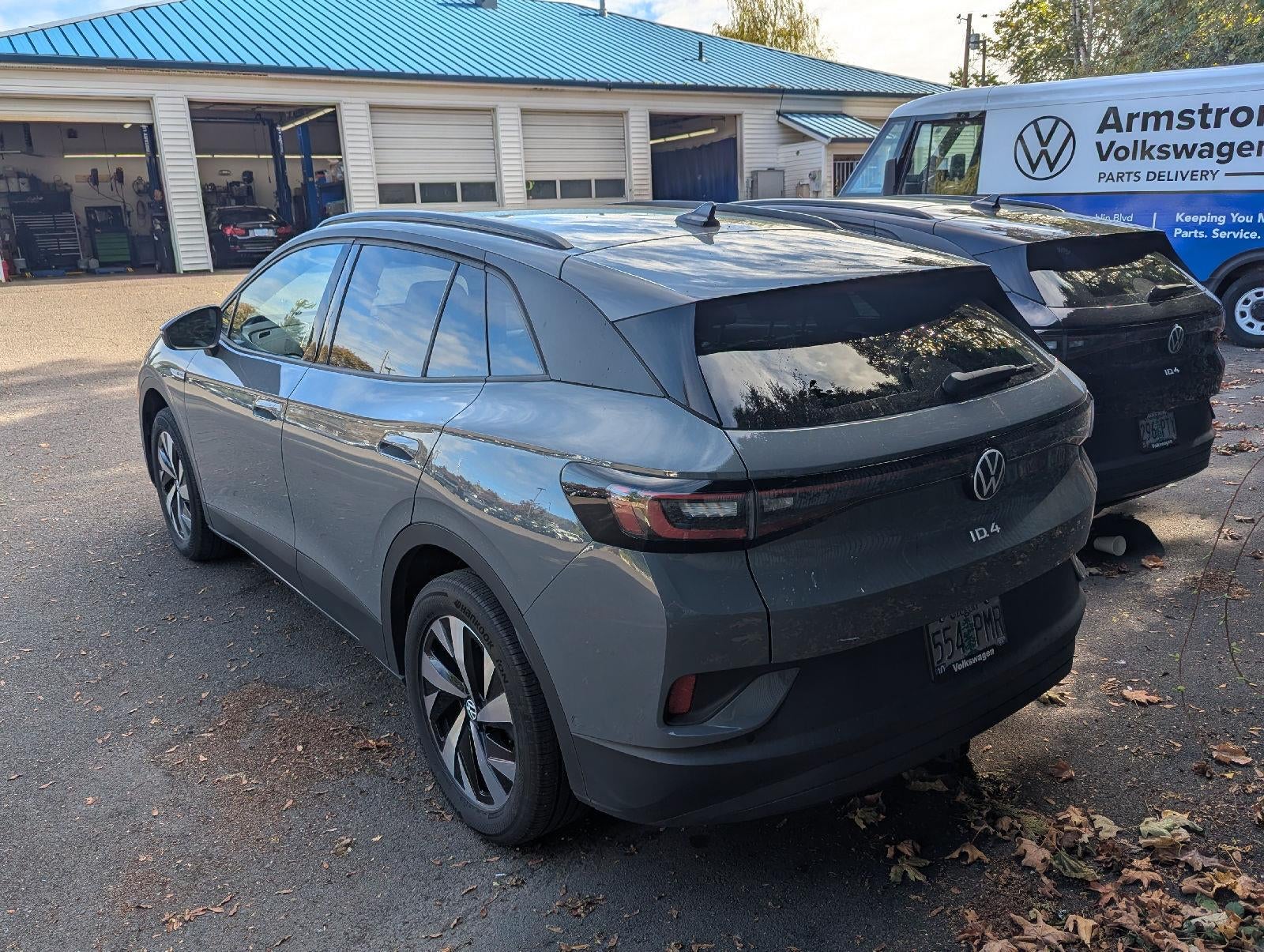 2023 Volkswagen ID.4 Pro