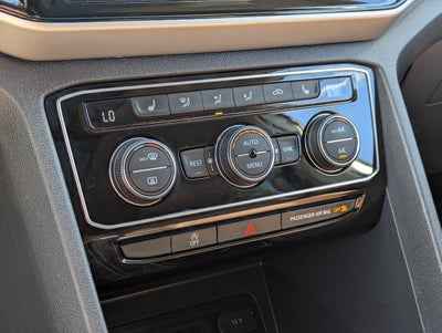 2022 Volkswagen Atlas 2.0T SE w/Technology
