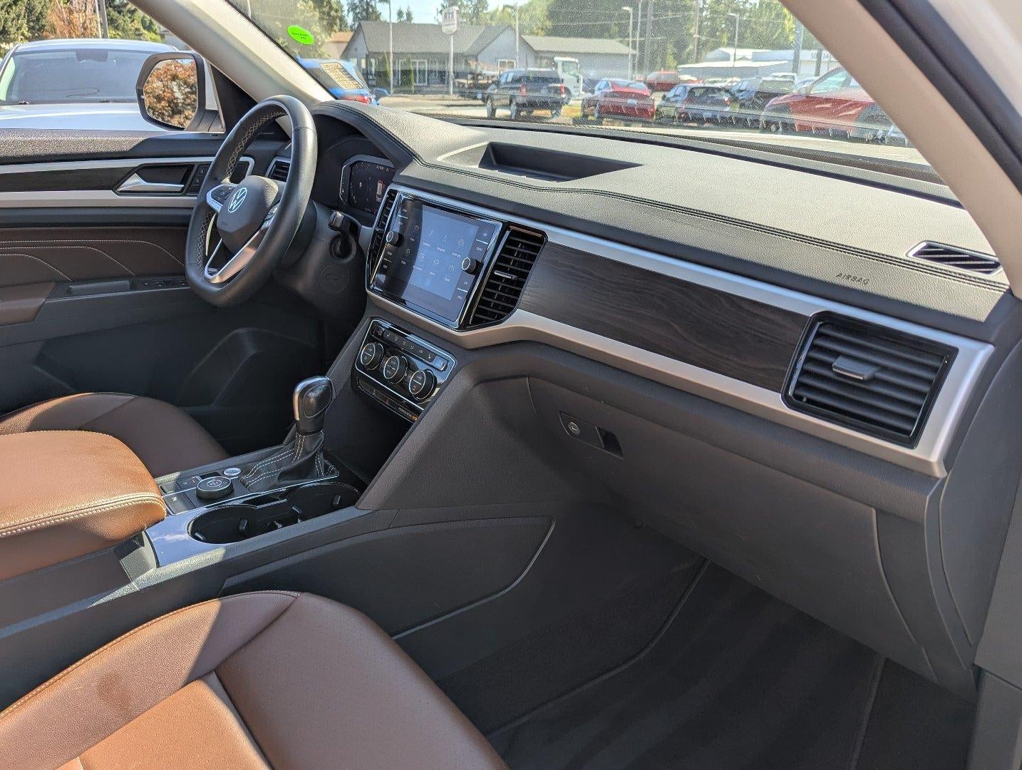 2022 Volkswagen Atlas 2.0T SE w/Technology