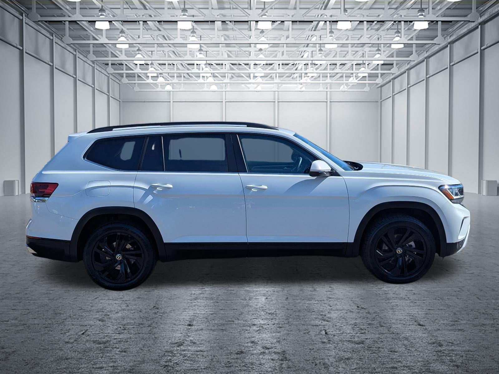 2022 Volkswagen Atlas 2.0T SE w/Technology