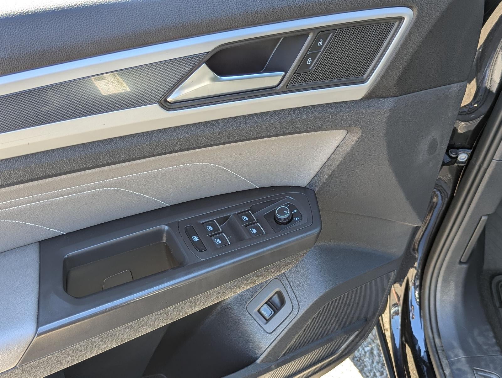 2023 Volkswagen Atlas 3.6L V6 SEL R-Line