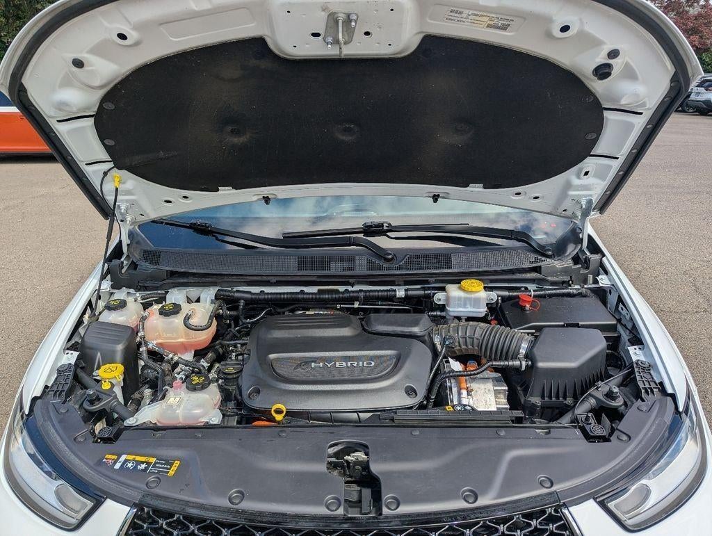 2023 Chrysler Pacifica Hybrid Touring L