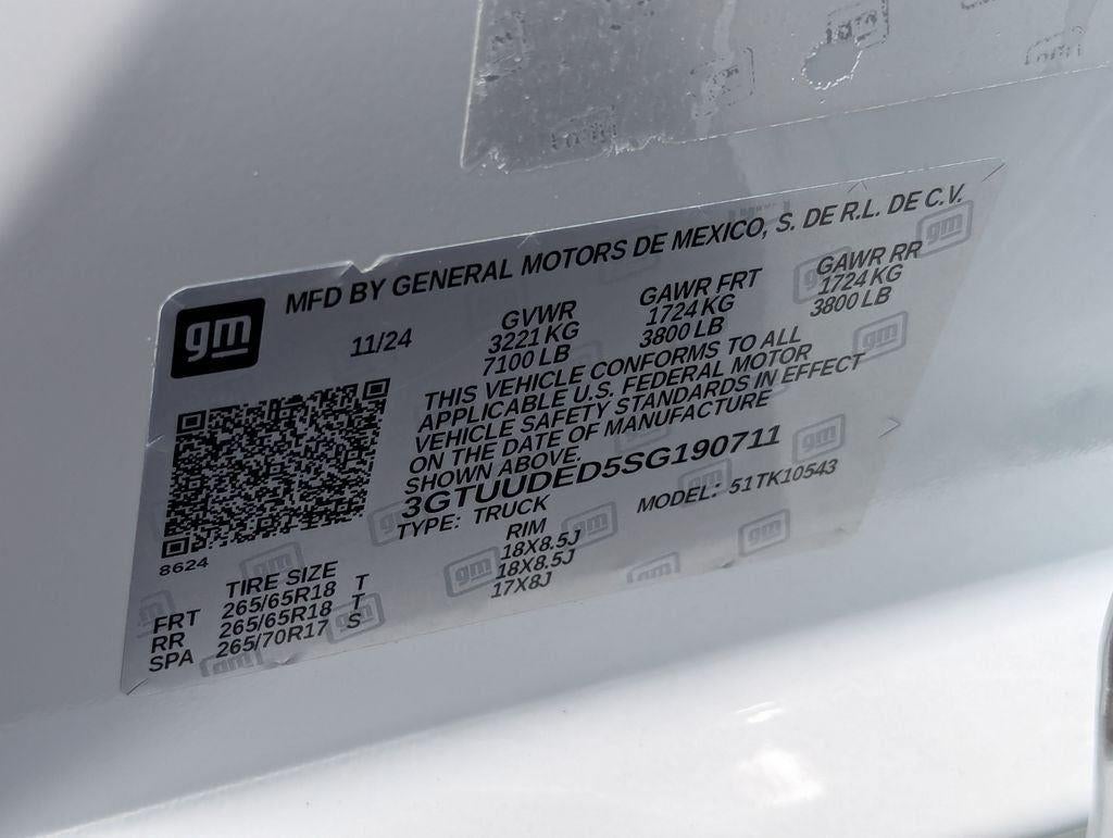 2025 GMC Sierra 1500 SLT