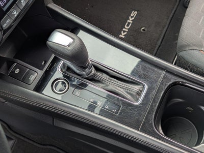2024 Nissan KICKS SR FWD