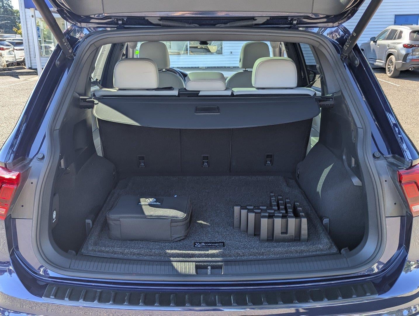 2022 Volkswagen Tiguan SEL R-Line
