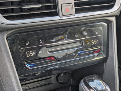2025 Volkswagen Taos SEL 4MOTION
