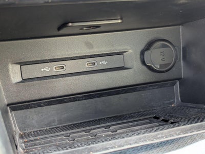 2025 Volkswagen Taos SEL 4MOTION