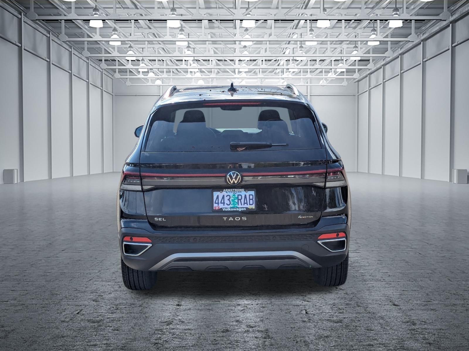 2025 Volkswagen Taos SEL 4MOTION