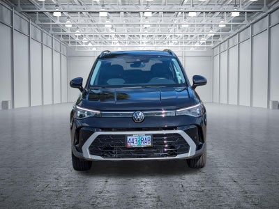 2025 Volkswagen Taos SEL 4MOTION