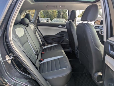 2025 Volkswagen Taos SEL 4MOTION