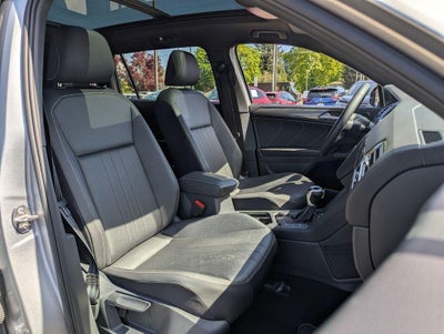 2023 Volkswagen Tiguan 2.0T SE R-Line Black