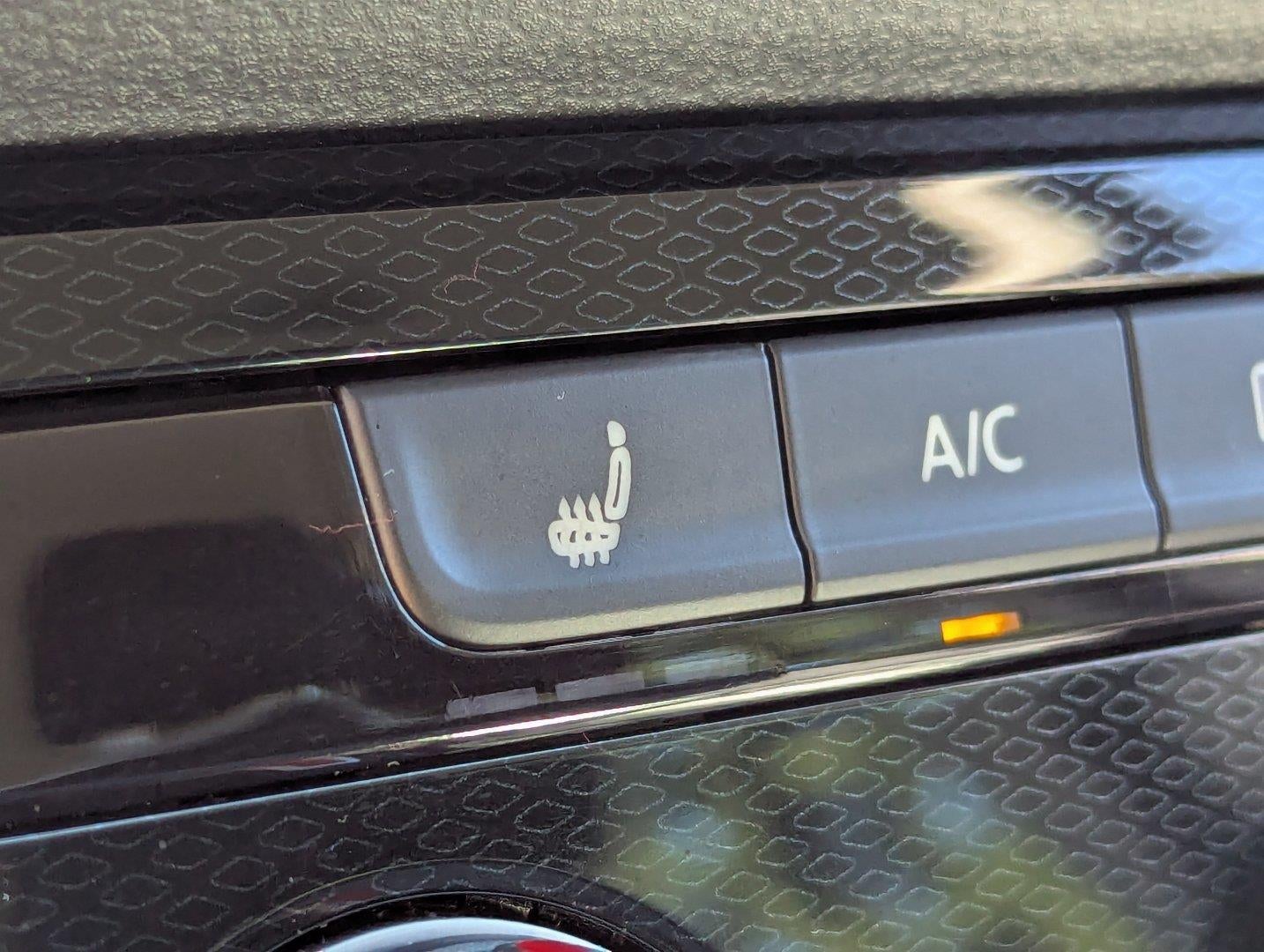 2025 Volkswagen Taos S