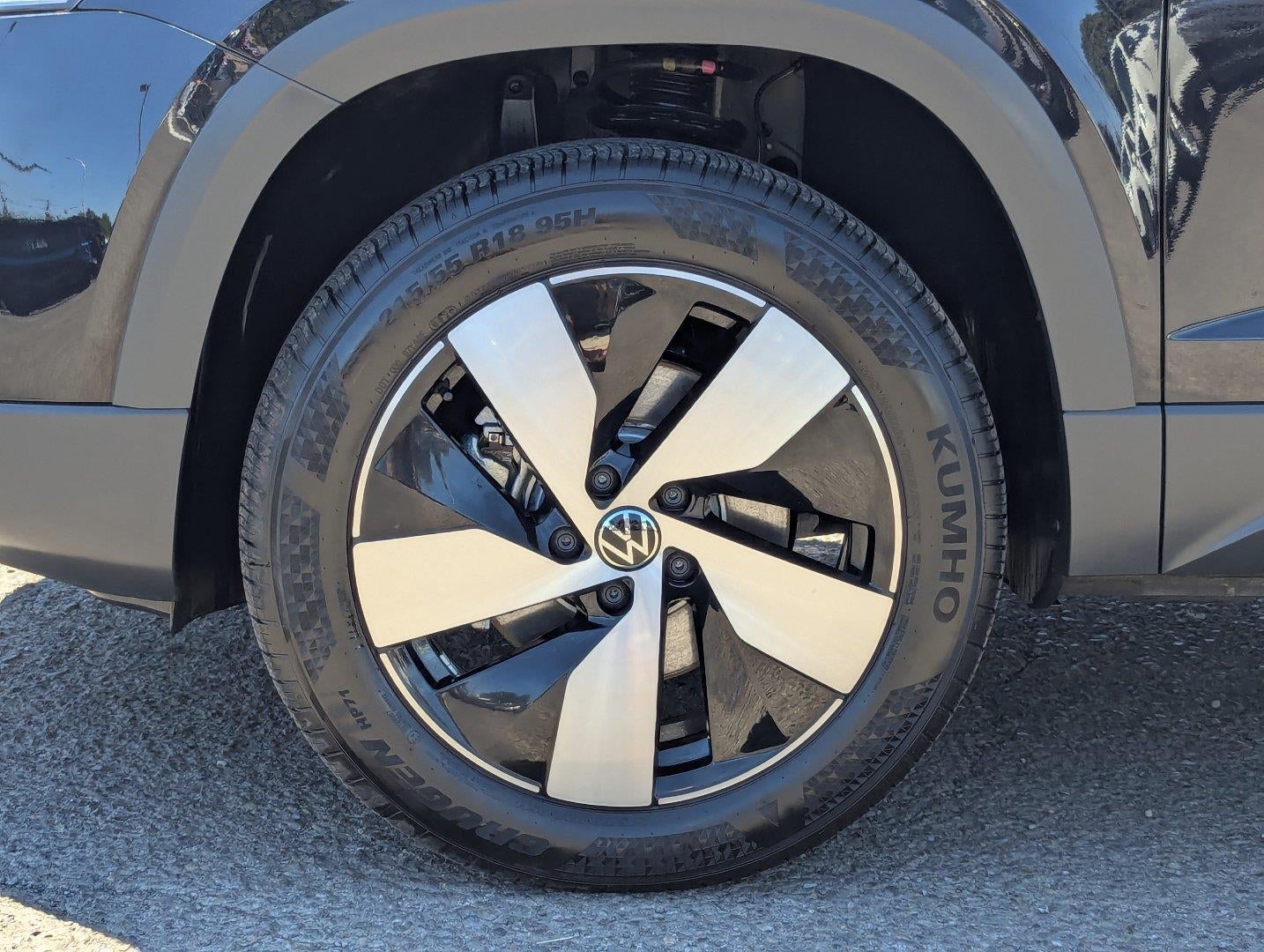 2025 Volkswagen Taos S