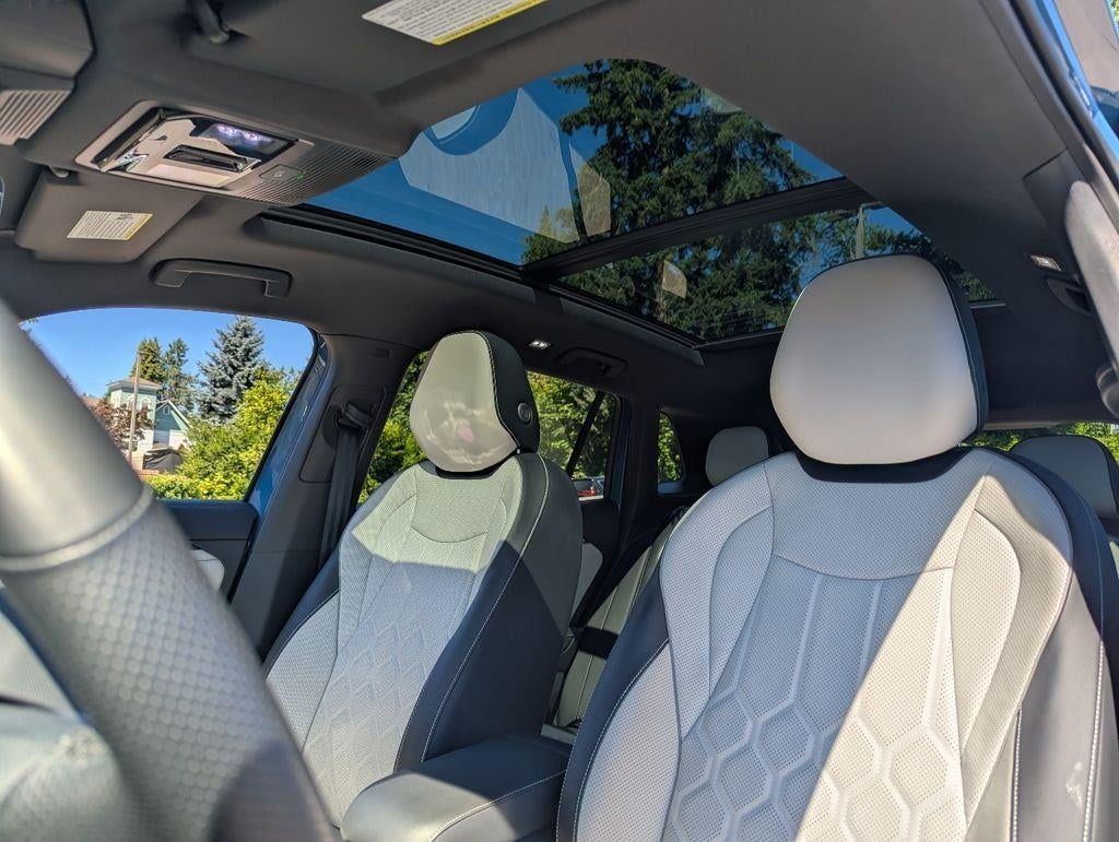 2025 Volkswagen Tiguan 2.0T SEL R-Line