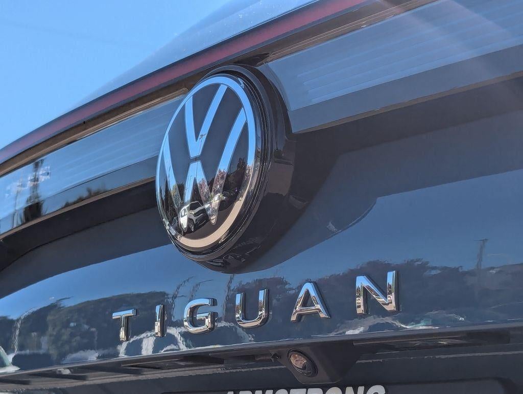 2025 Volkswagen Tiguan 2.0T SEL R-Line