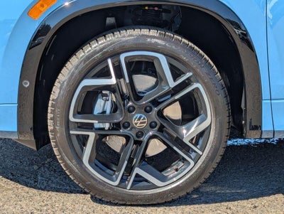 2025 Volkswagen Tiguan 2.0T SEL R-Line
