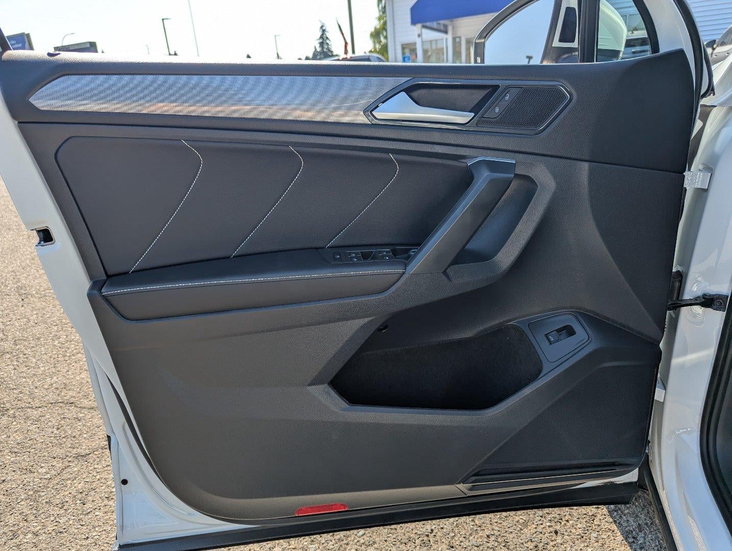 2024 Volkswagen TIGUAN 2.0T SE 4MOTION
