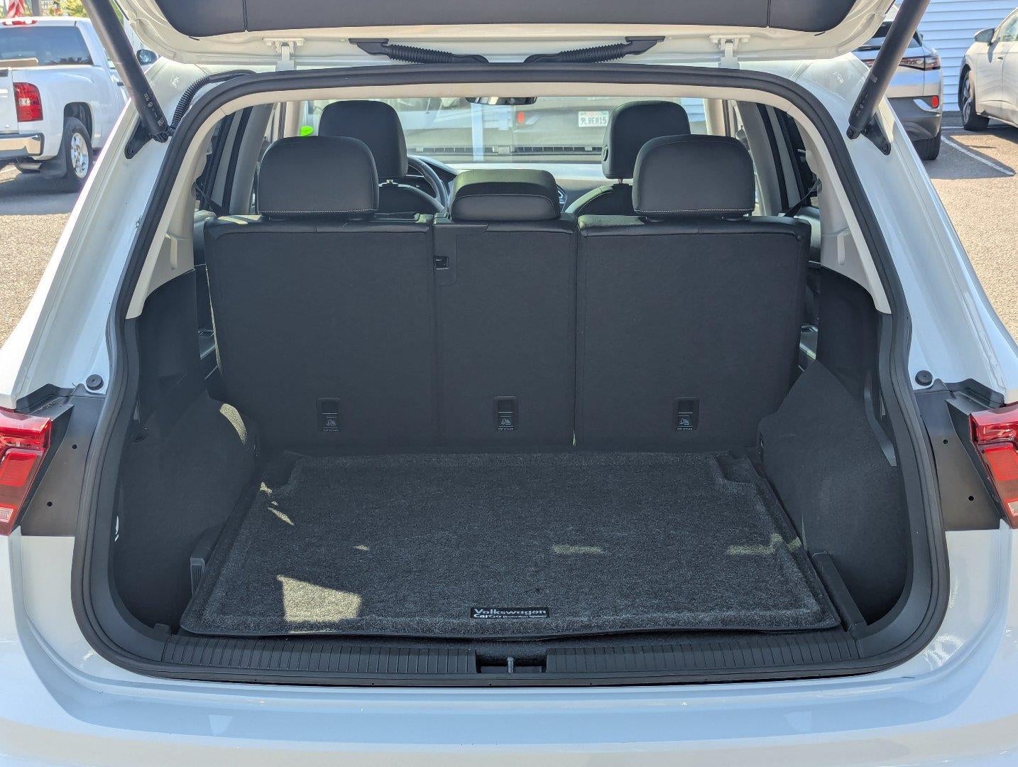 2024 Volkswagen TIGUAN 2.0T SE 4MOTION