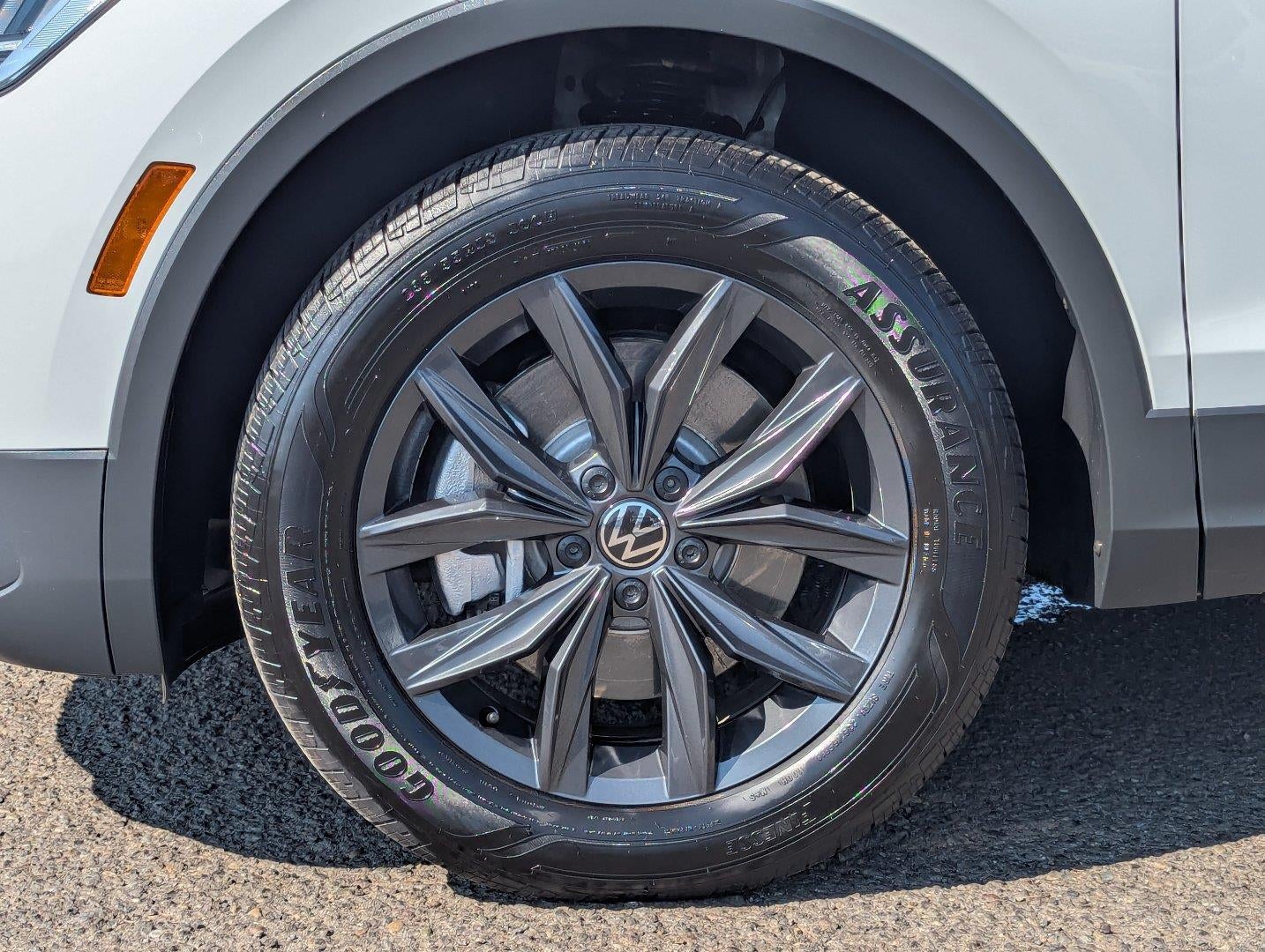 2024 Volkswagen TIGUAN 2.0T SE 4MOTION