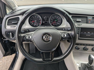 2016 Volkswagen Golf TSI SE