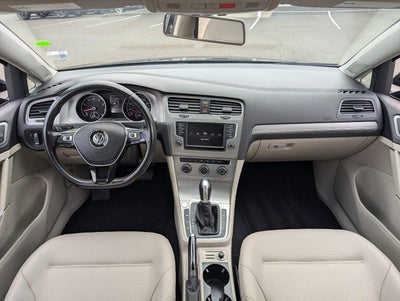 2016 Volkswagen Golf TSI SE