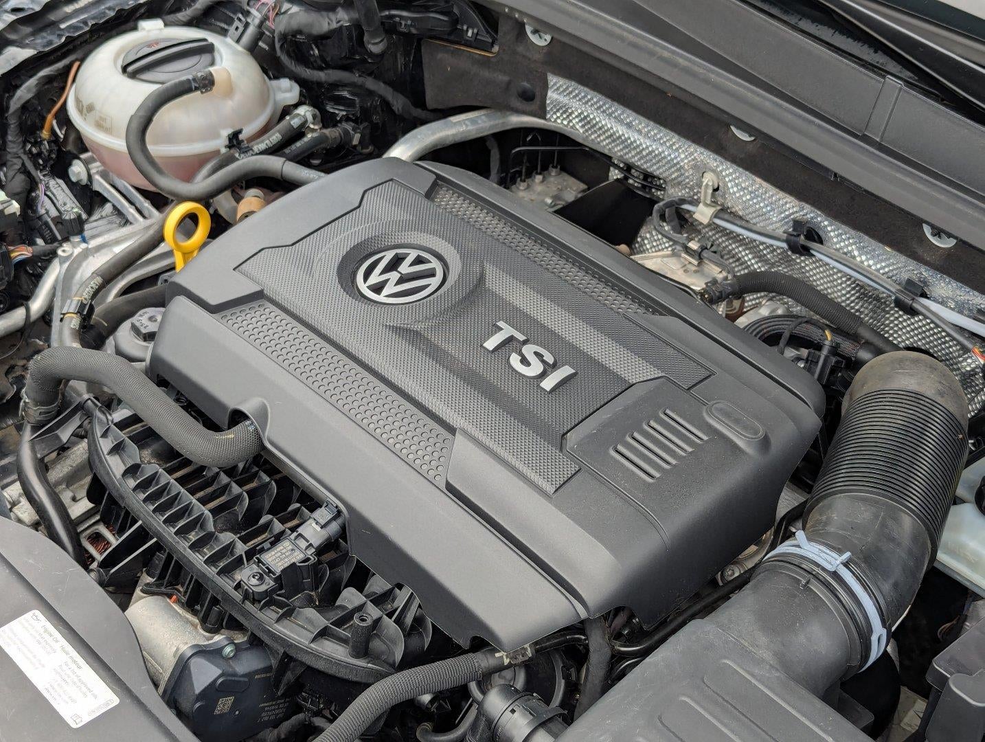 2016 Volkswagen Golf TSI SE