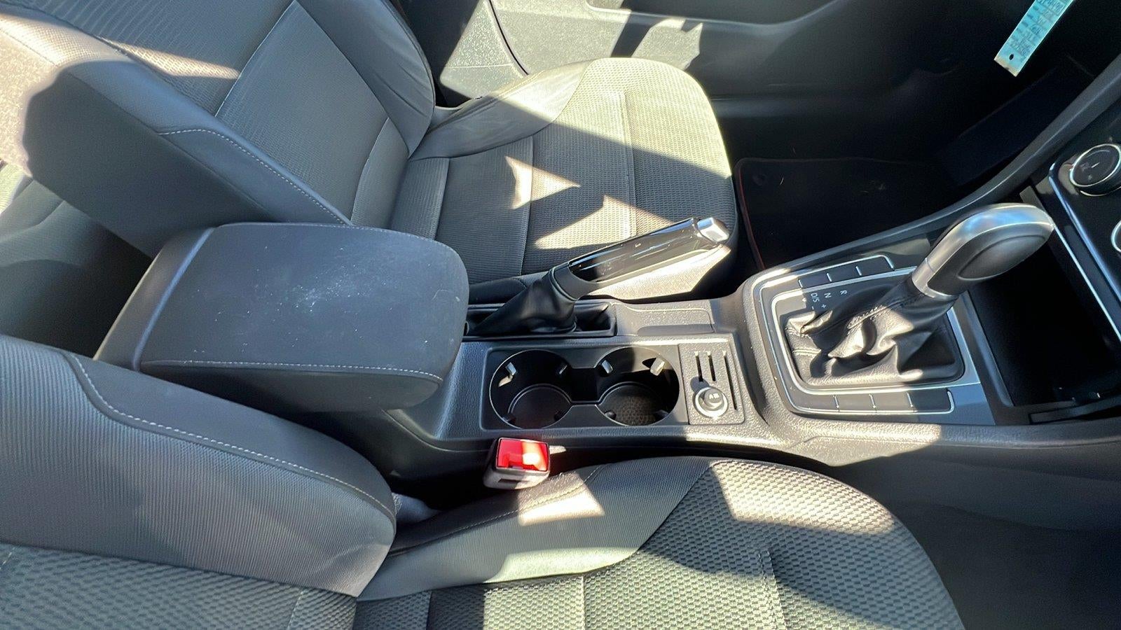 2018 Volkswagen Golf S