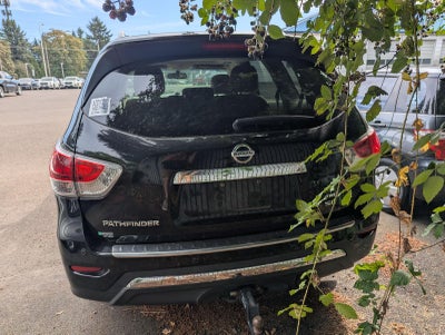 2015 Nissan Pathfinder SL