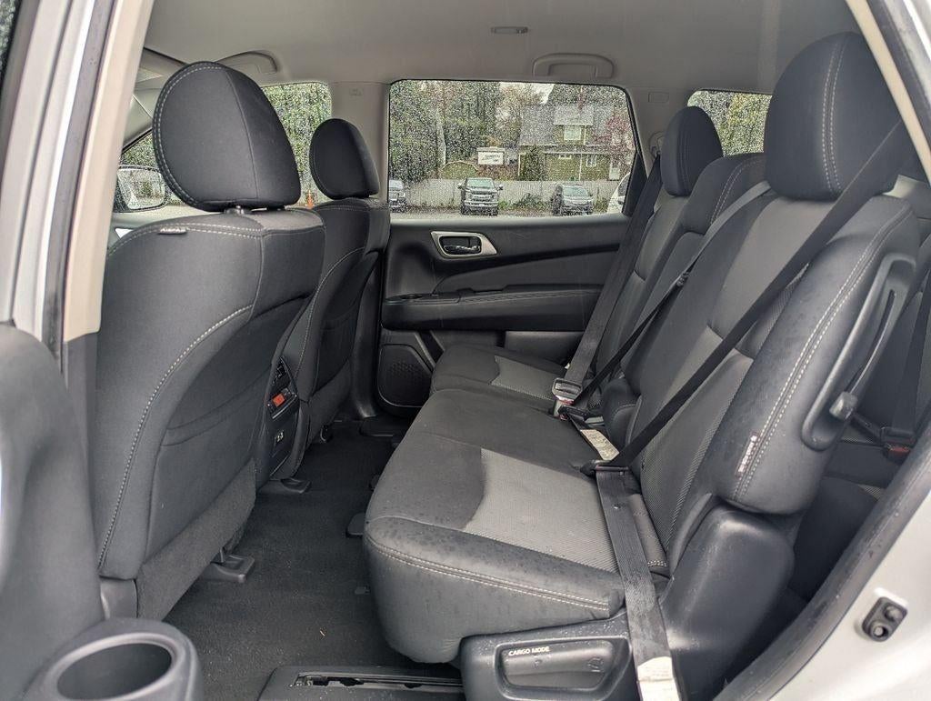 2020 Nissan Pathfinder S