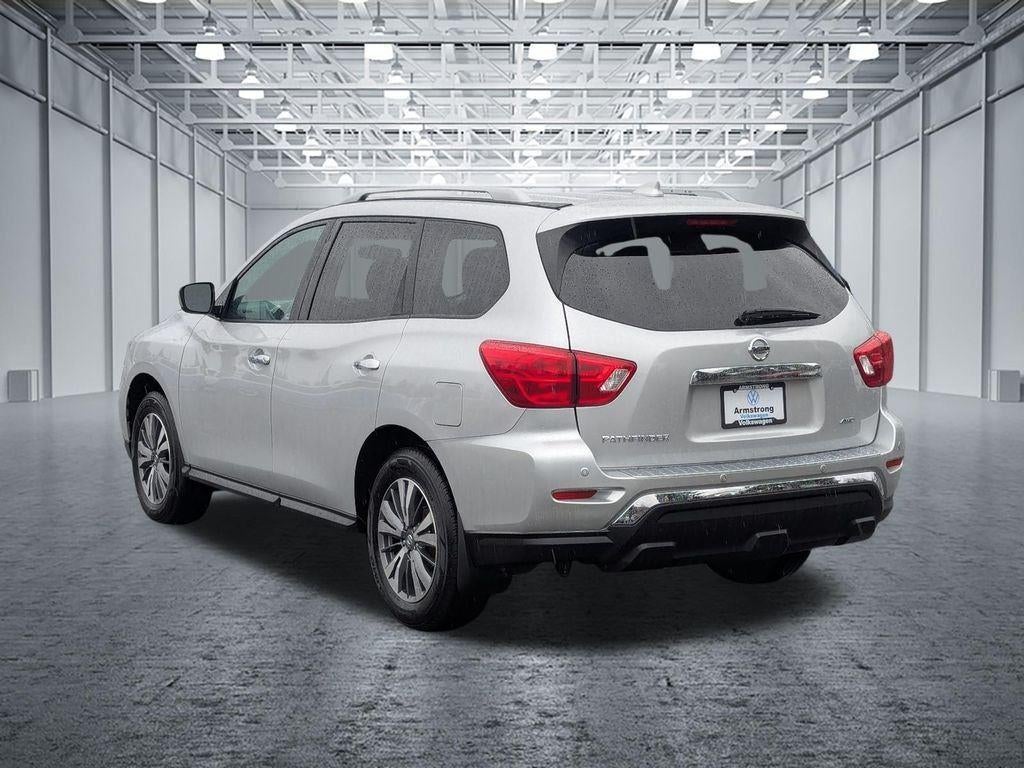 2020 Nissan Pathfinder S