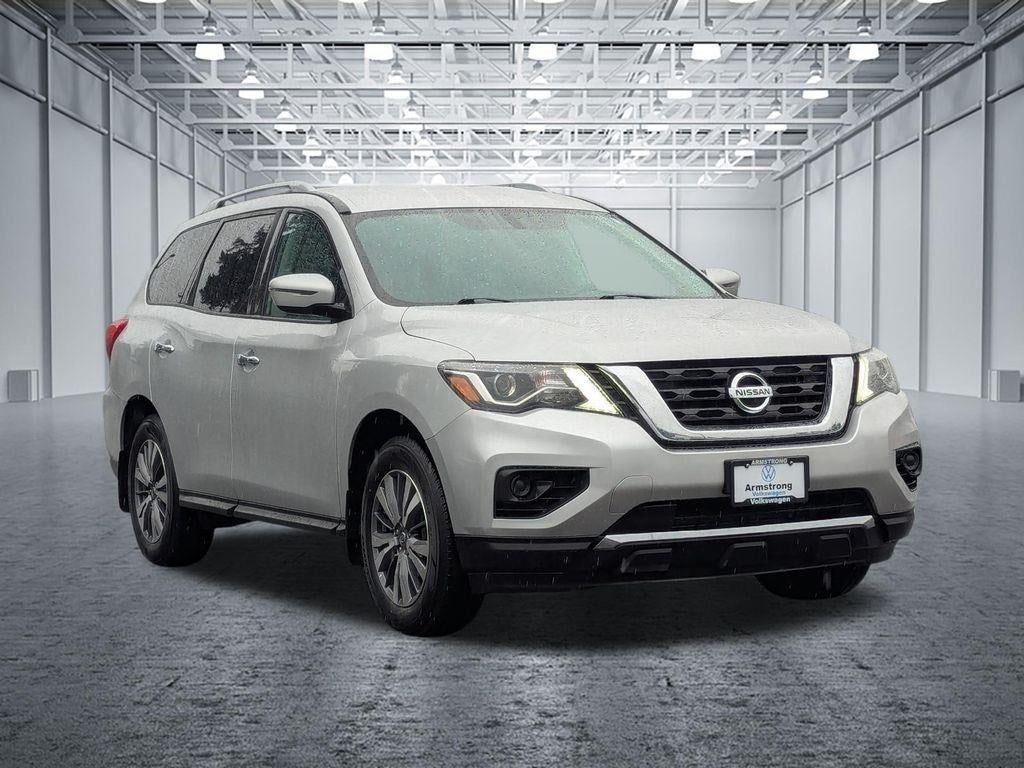 2020 Nissan Pathfinder S
