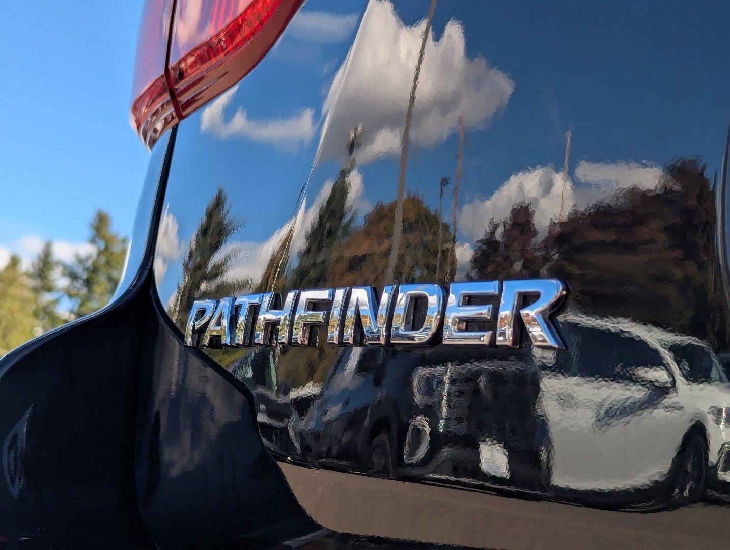 2019 Nissan Pathfinder SV