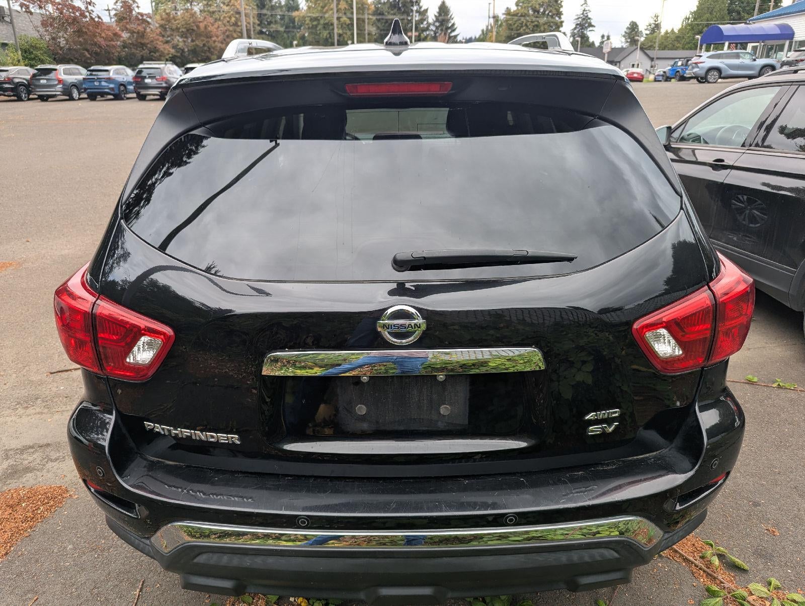 2019 Nissan Pathfinder SV