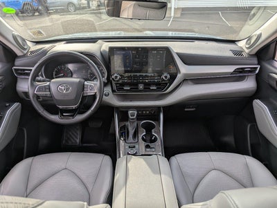 2021 Toyota Highlander Platinum