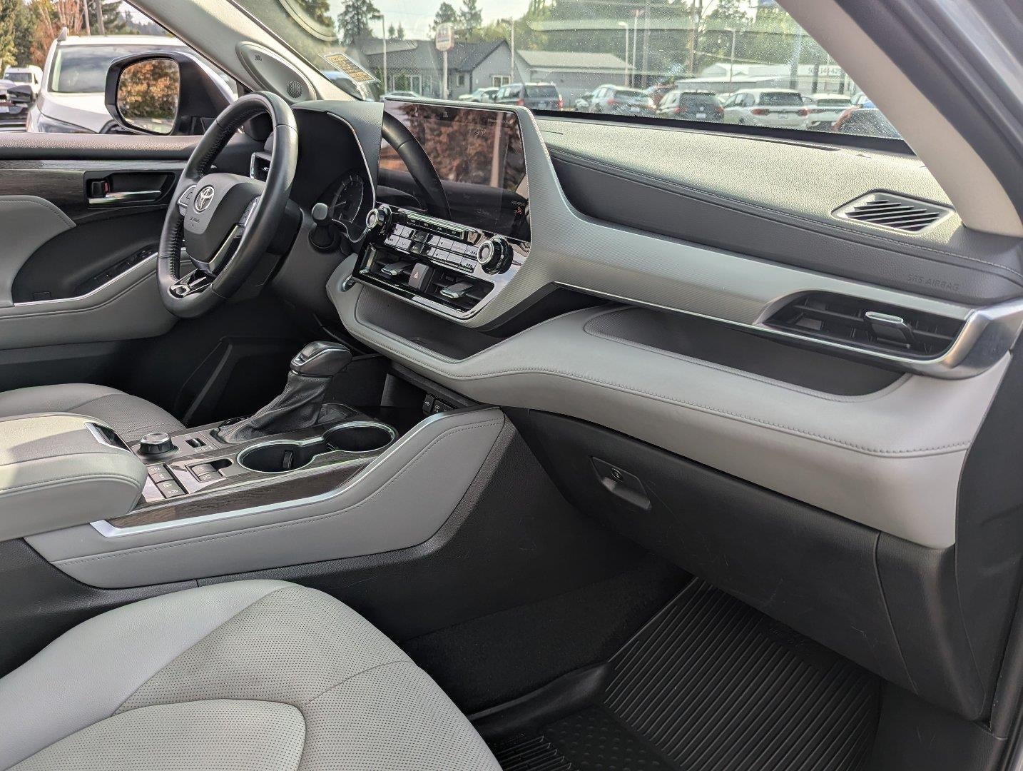 2021 Toyota Highlander Platinum