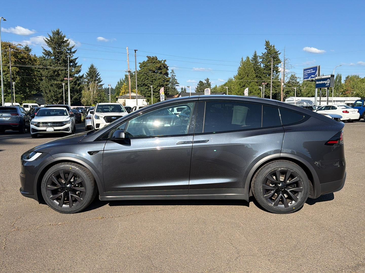 2023 Tesla Model X Standard Range
