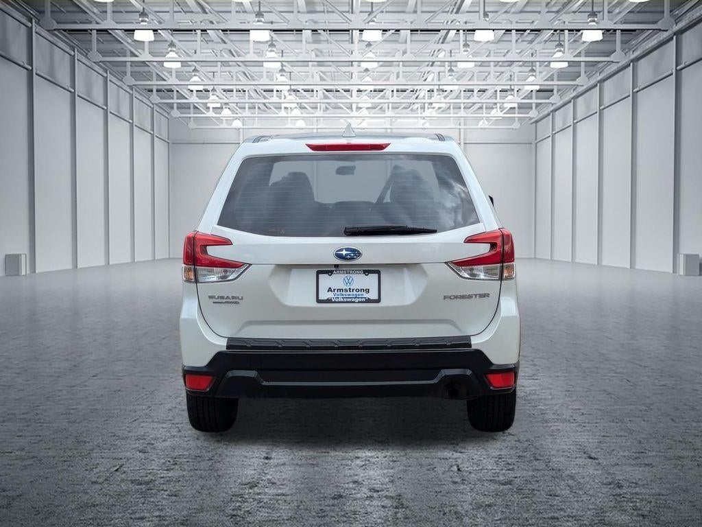 2022 Subaru Forester Base