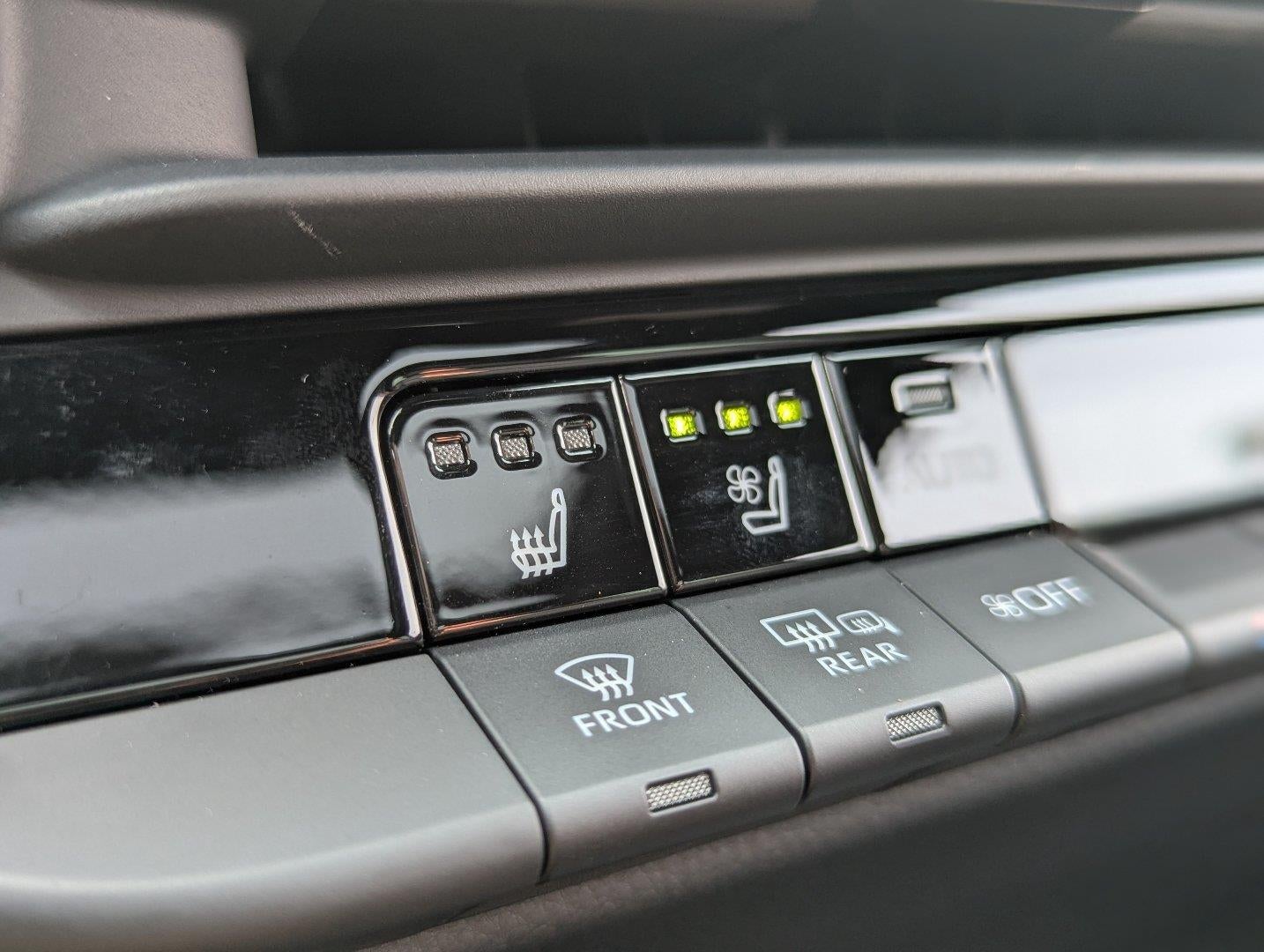 2025 Toyota Crown Signia Limited