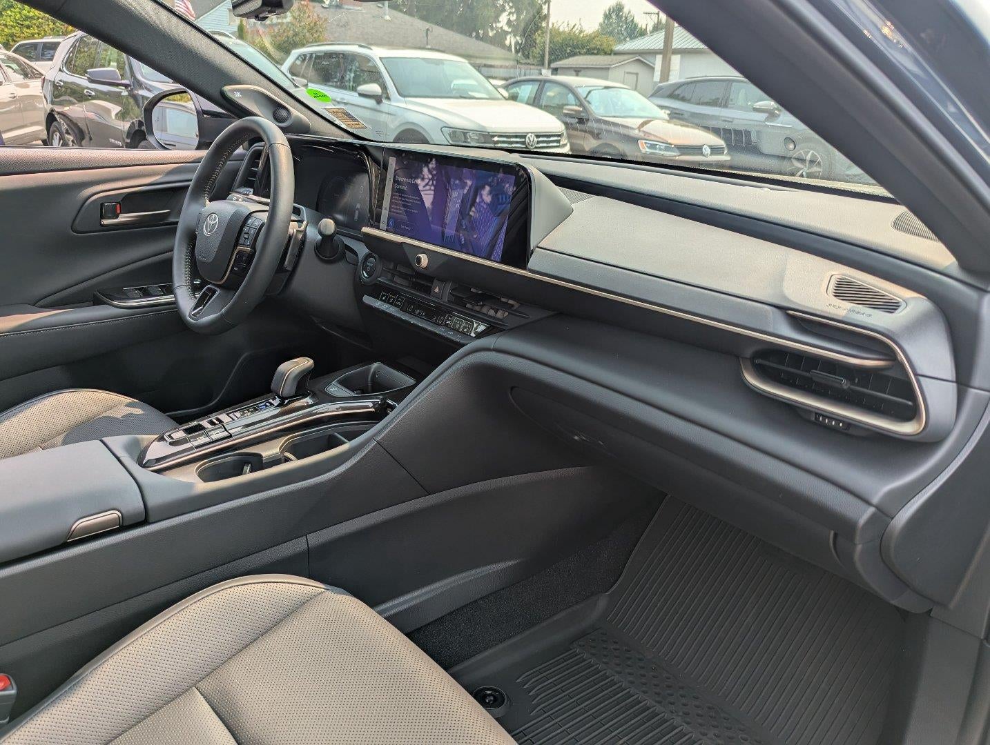 2025 Toyota Crown Signia Limited